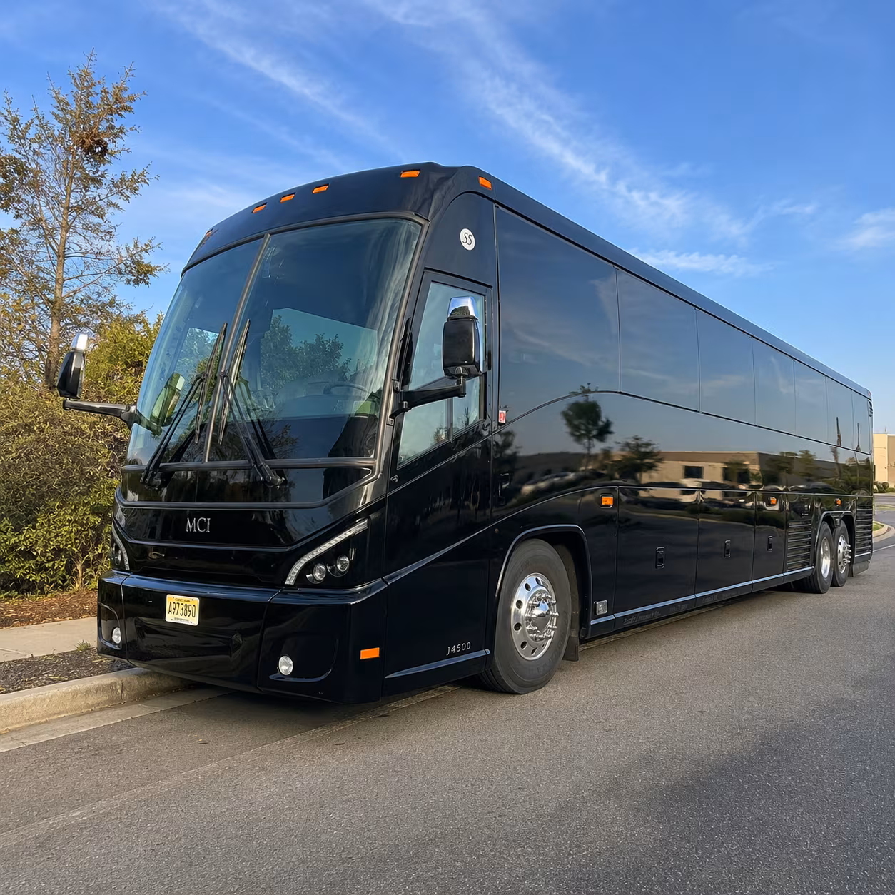 charter bus minibus transfers to detroit metropolitan wayne county airport dtw