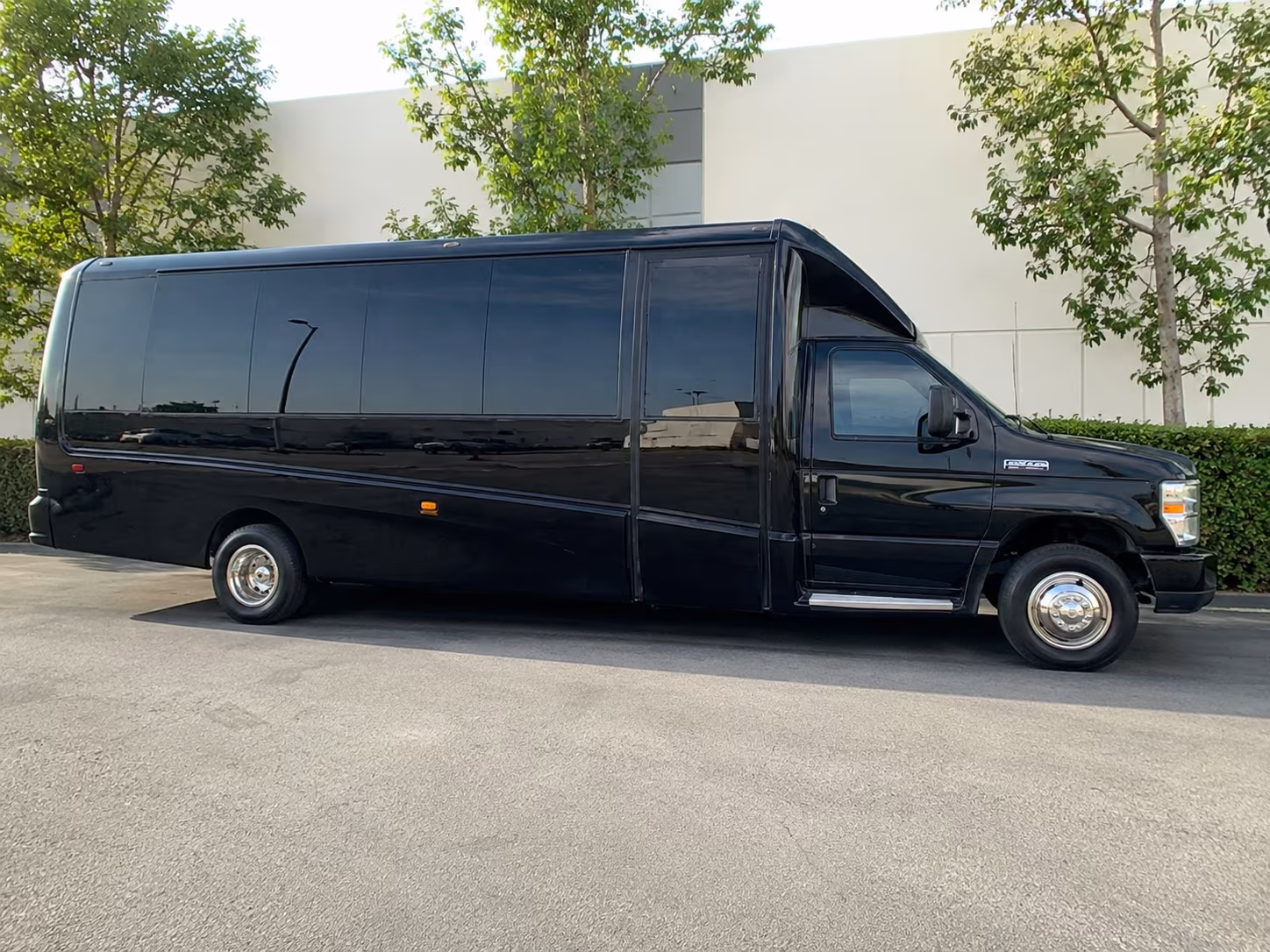 group concert buses for corporate outings and large events