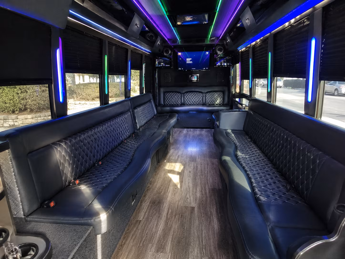 novi 15 passenger party bus interior