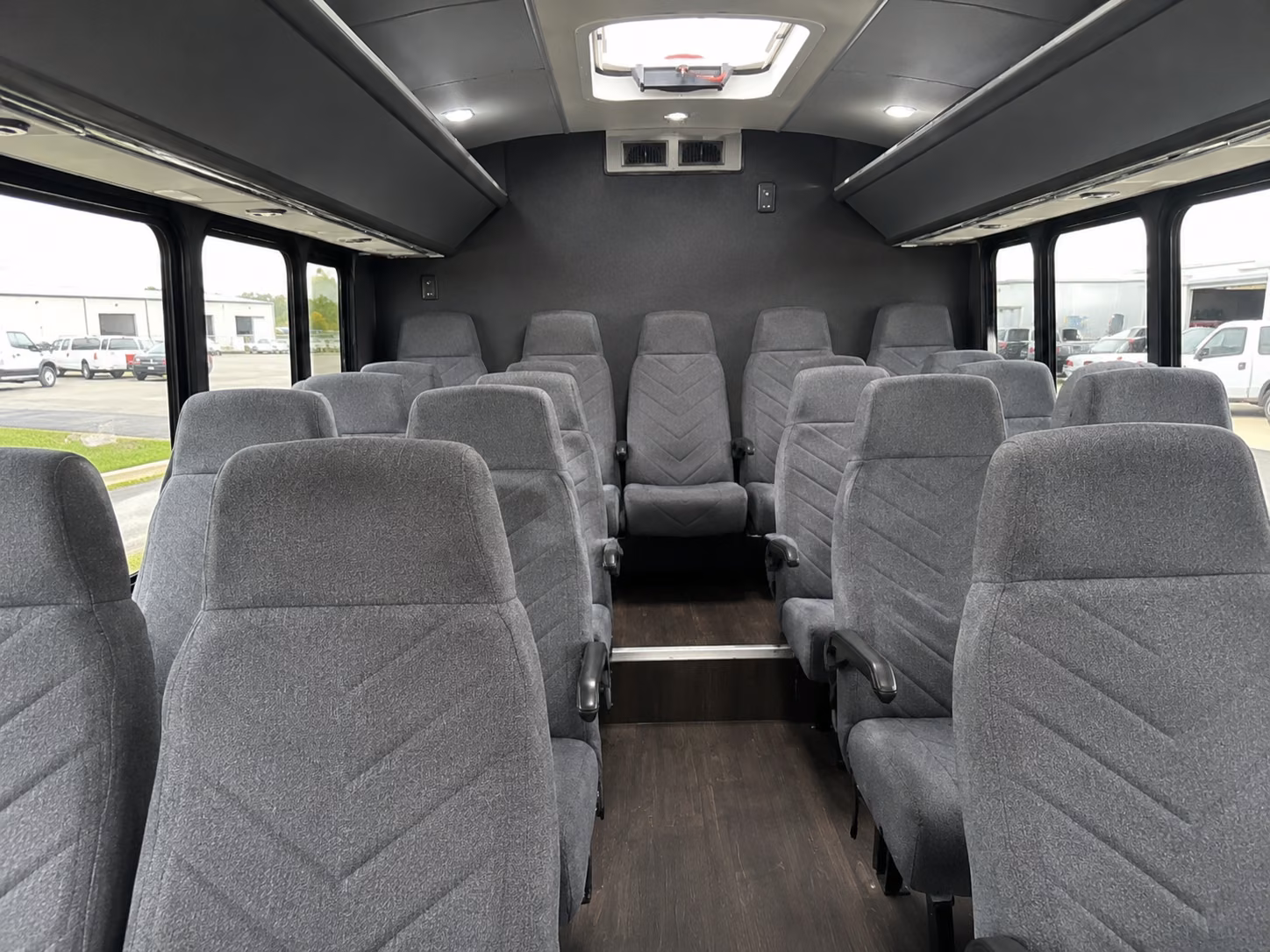 novi 18 passenger minibus interior
