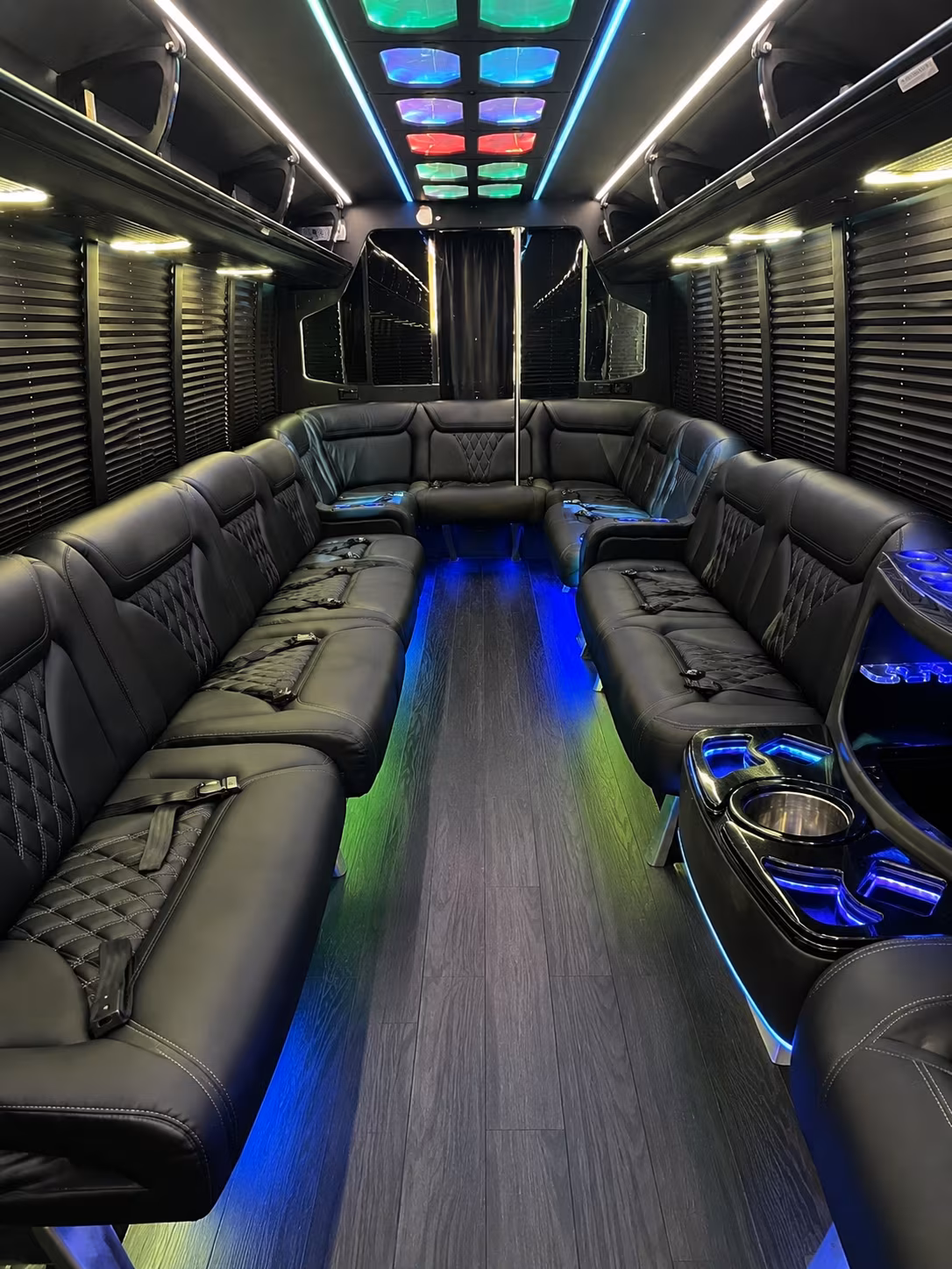 novi 20 passenger party bus interior