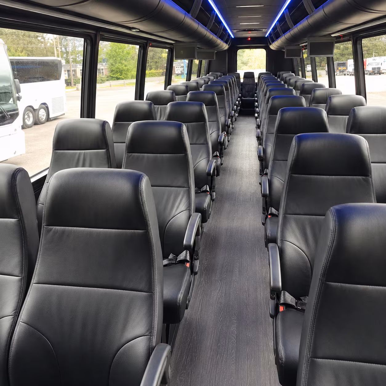 novi 28 passenger minibus interior