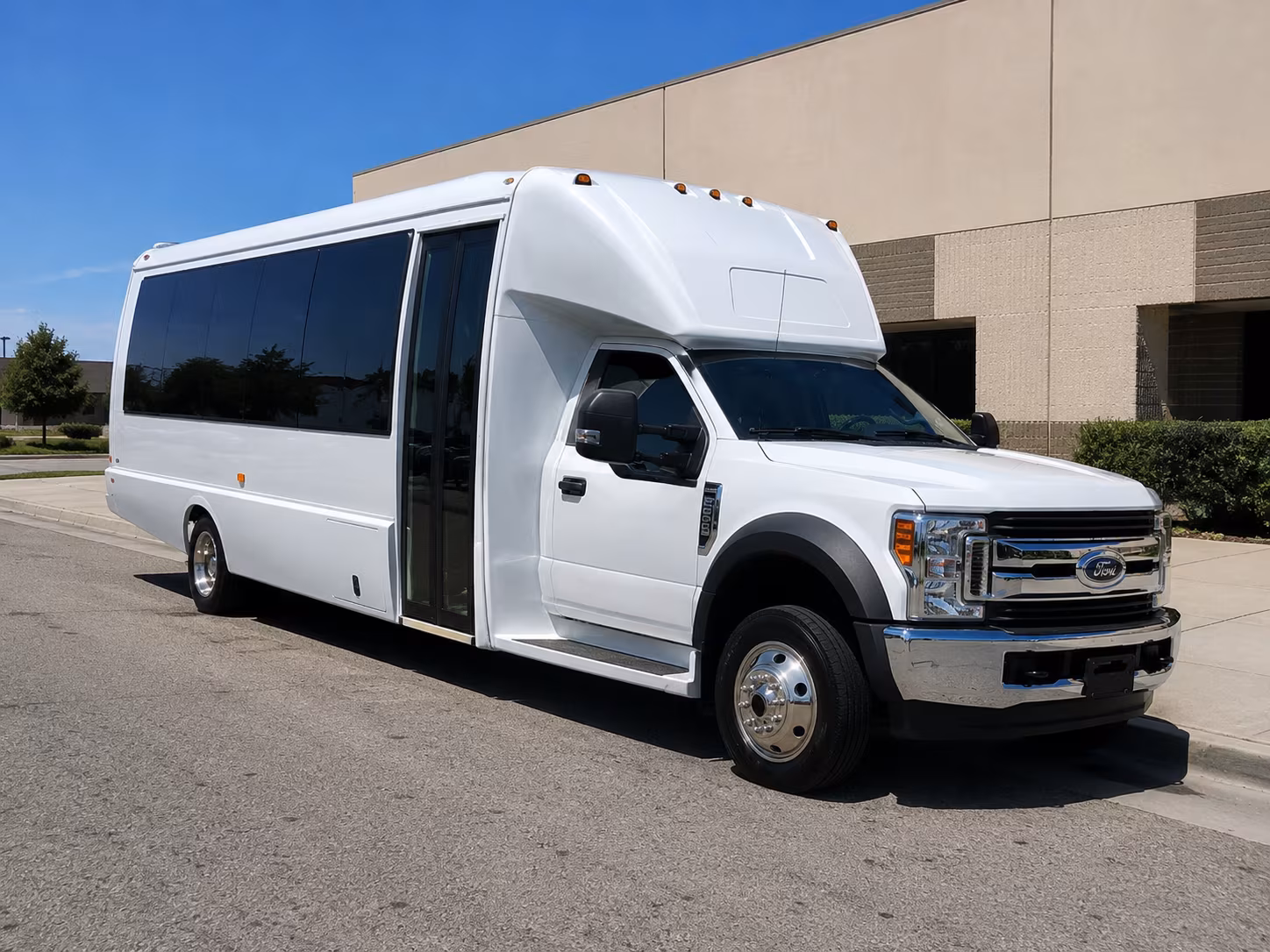 party buses for novi birthdays bachelorettes and night out groups
